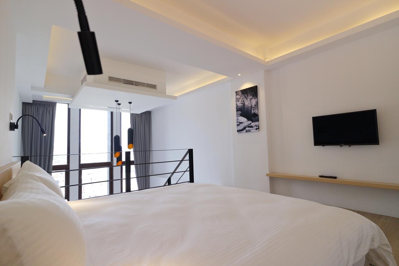 Ket Hotel Yuli Esterno foto