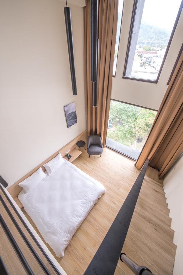 Ket Hotel Yuli Esterno foto