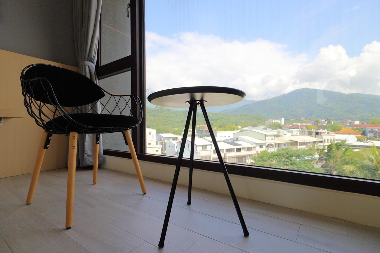 Ket Hotel Yuli Esterno foto