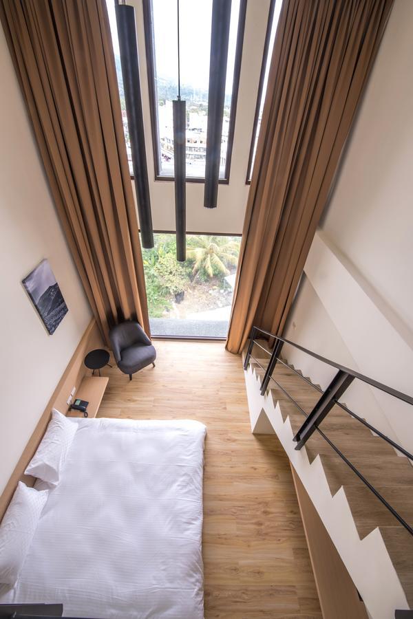Ket Hotel Yuli Esterno foto